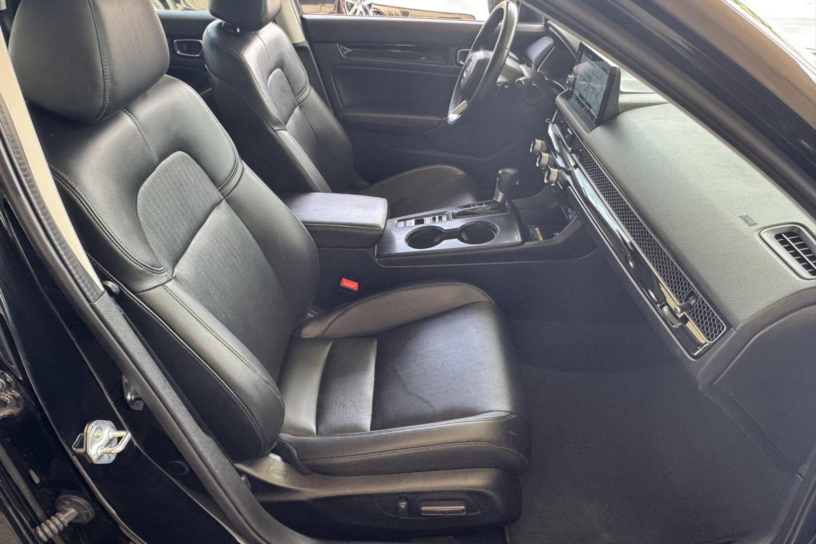 2022 Crystal Black Pearl /Black Honda Civic Touring (2HGFE1F95NH) with an 4 Cyl 1.5 Liter Turbo engine, Automatic transmission, located at 2304 W. Main St., Boise, ID, 83702, (208) 342-7777, 43.622105, -116.218658 - Remaining Factory Warranty! Great Cars! - Photo#18