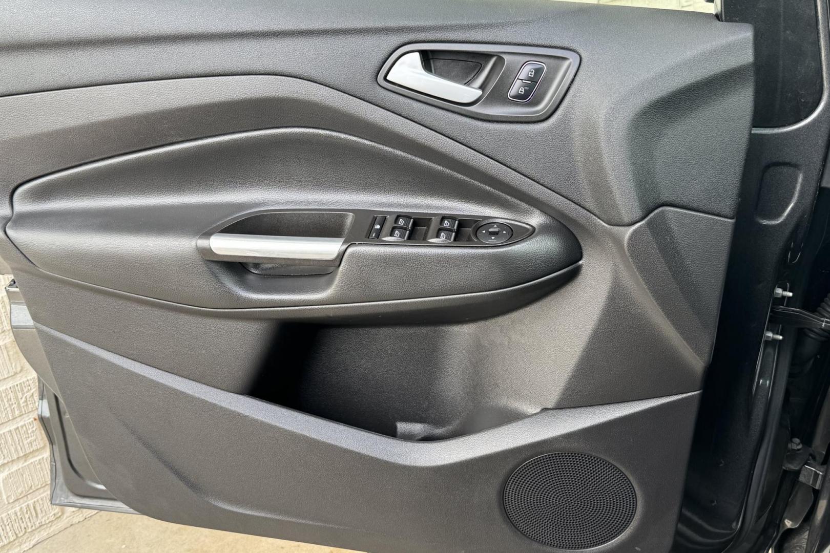 2017 Gray /Gray Ford C-Max Hybrid SE (1FADP5AU9HL) with an 4 Cyl 2.0 Liter Hybrid engine, Automatic transmission, located at 2304 W. Main St., Boise, ID, 83702, (208) 342-7777, 43.622105, -116.218658 - New Tires! Back Up Camera! Great Fuel Economy! - Photo#6