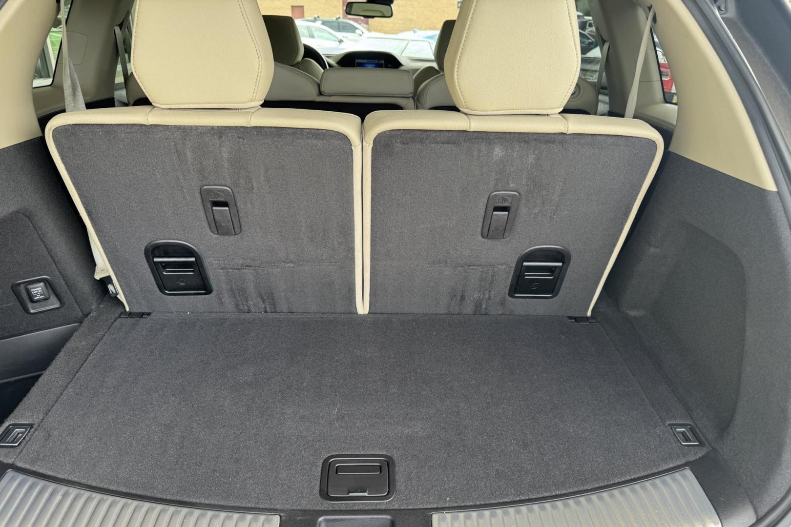 2015 White /Oak Acura MDX Tech (5FRYD4H49FB) with an V6 3.5 Liter engine, Automatic 6 Speed transmission, located at 2304 W. Main St., Boise, ID, 83702, (208) 342-7777, 43.622105, -116.218658 - New Tires! Well Maintained And Clean! - Photo#20