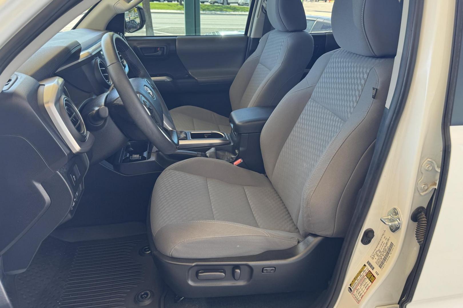 2022 Ice Cap /Gray Toyota Tacoma SR5 (3TMAZ5CN5NM) with an V6 3.5 Liter engine, Automatic 6 Speed transmission, located at 2304 W. Main St., Boise, ID, 83702, (208) 342-7777, 43.622105, -116.218658 - Photo#9