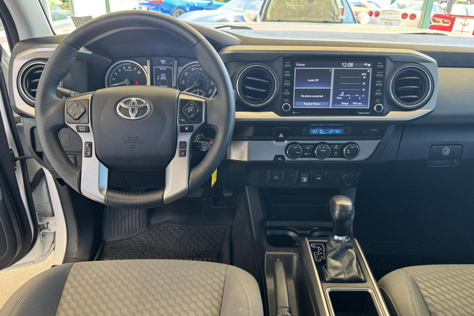 2022 Ice Cap /Gray Toyota Tacoma SR5 (3TMAZ5CN5NM) with an V6 3.5 Liter engine, Automatic 6 Speed transmission, located at 2304 W. Main St., Boise, ID, 83702, (208) 342-7777, 43.622105, -116.218658 - Photo#11