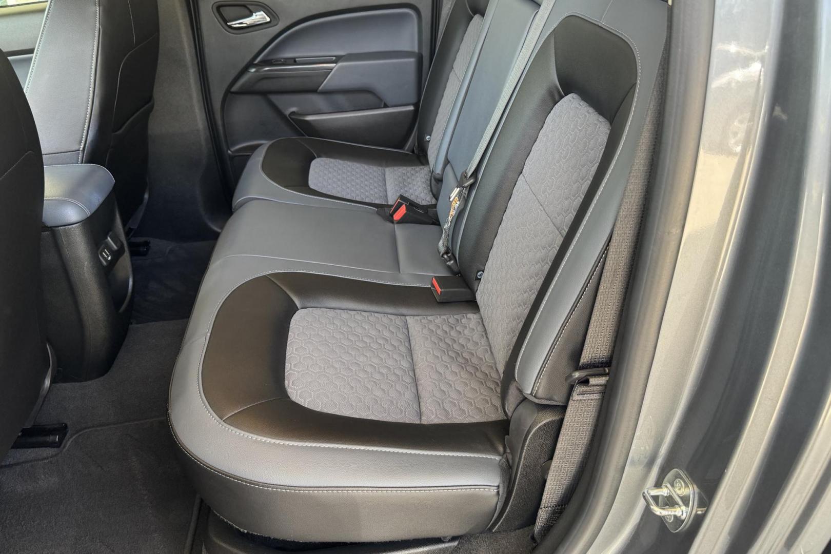 2022 Gray /Gray Chevrolet Colorado Z71 (1GCGTDEN1N1) with an V6 3.6 Liter engine, Automatic 8 Speed transmission, located at 2304 W. Main St., Boise, ID, 83702, (208) 342-7777, 43.622105, -116.218658 - Clean V6 Colorado! - Photo#12