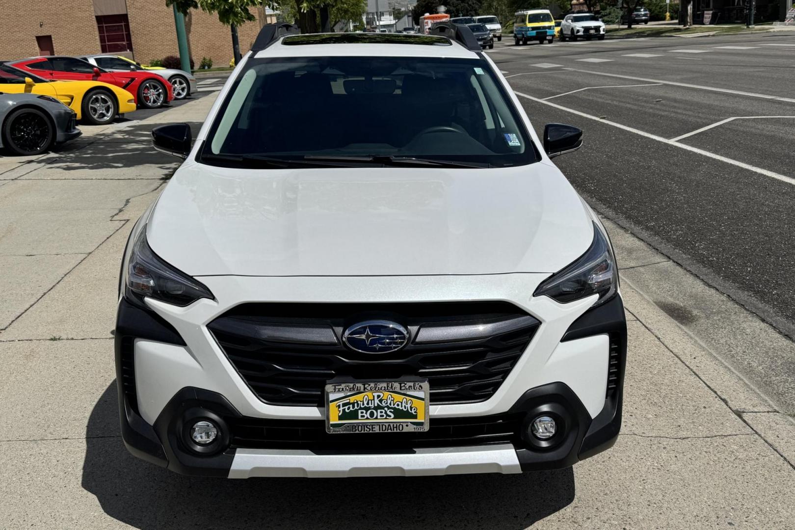 2024 White /Black Subaru Outback Limited (4S4BTANC2R3) with an H4 2.5 Liter engine, Automatic transmission, located at 2304 W. Main St., Boise, ID, 83702, (208) 342-7777, 43.622105, -116.218658 - Remaining Factory Warranty, A Lot Of Quality Safety Features! - Photo#2