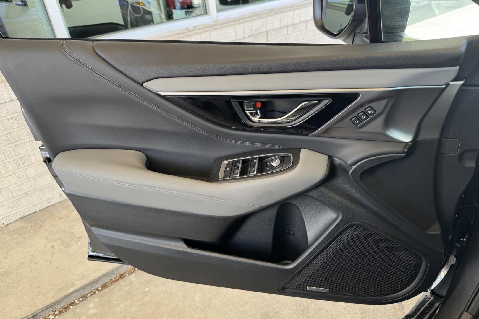 2022 Gray /Black/Gray Subaru Outback Limited (4S4BTAMC8N3) with an H4 2.5 Liter engine, Automatic transmission, located at 2304 W. Main St., Boise, ID, 83702, (208) 342-7777, 43.622105, -116.218658 - Clean Low Mileage Outback! - Photo#7