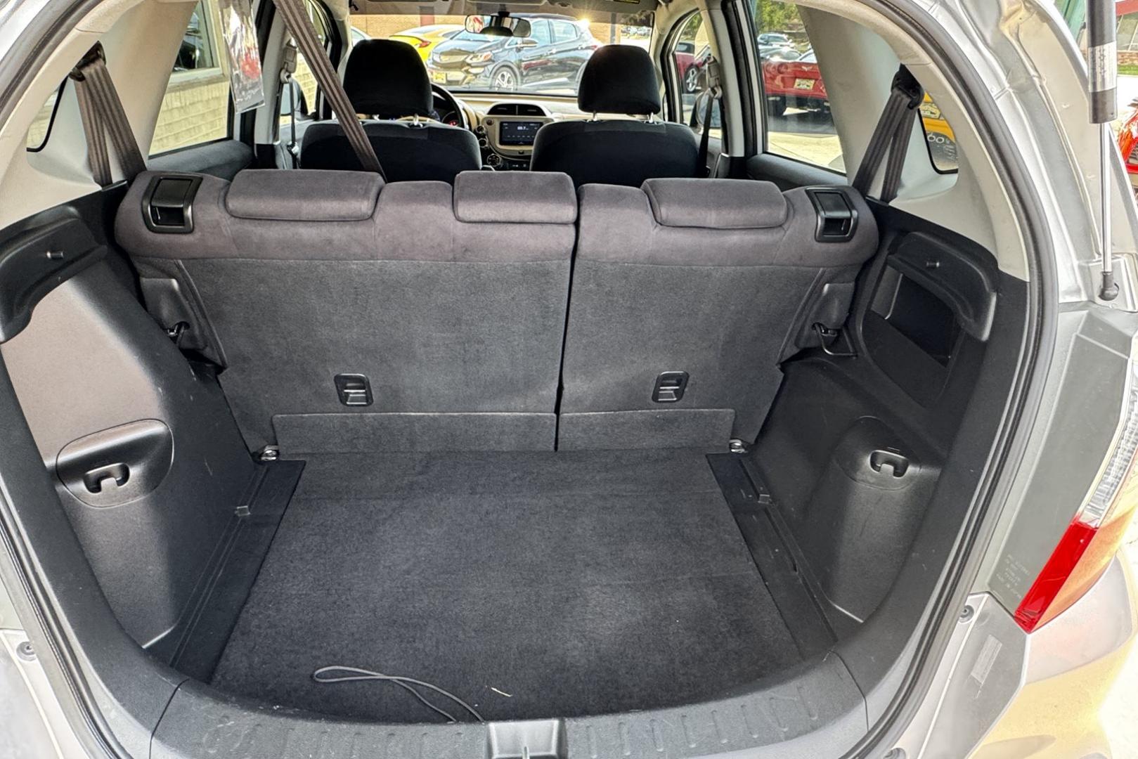 2011 Silver /Black Honda Fit Sport (JHMGE8G59BC) with an 4 Cyl 1.5 Liter engine, 5 Speed Manual transmission, located at 2304 W. Main St., Boise, ID, 83702, (208) 342-7777, 43.622105, -116.218658 - 5 Speed, Great Fuel Economy! - Photo#11
