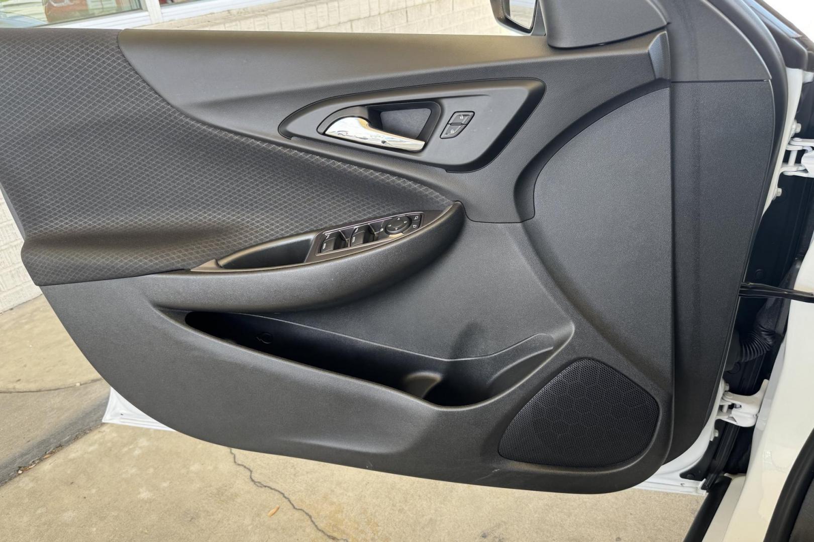 2020 Summit White /Black Chevrolet Malibu LS (1G1ZC5ST6LF) with an 4 Cyl 1.5 Liter Turbo engine, Automatic transmission, located at 2304 W. Main St., Boise, ID, 83702, (208) 342-7777, 43.622105, -116.218658 - Low Mileage! Room For Tall People Front And Rear! - Photo#6