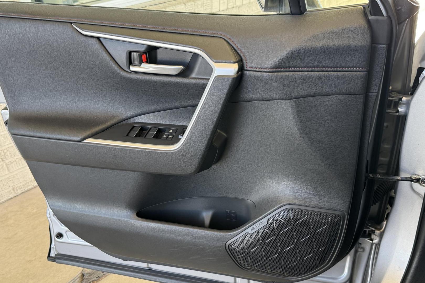 2021 Silver /Black Toyota RAV4 Prime XSE (JTMEB3FV3MD) with an 4 Cyl 2.5 Liter Hybrid engine, Automatic transmission, located at 2304 W. Main St., Boise, ID, 83702, (208) 342-7777, 43.622105, -116.218658 - RAV4 Prime! Ready To Go! - Photo#7