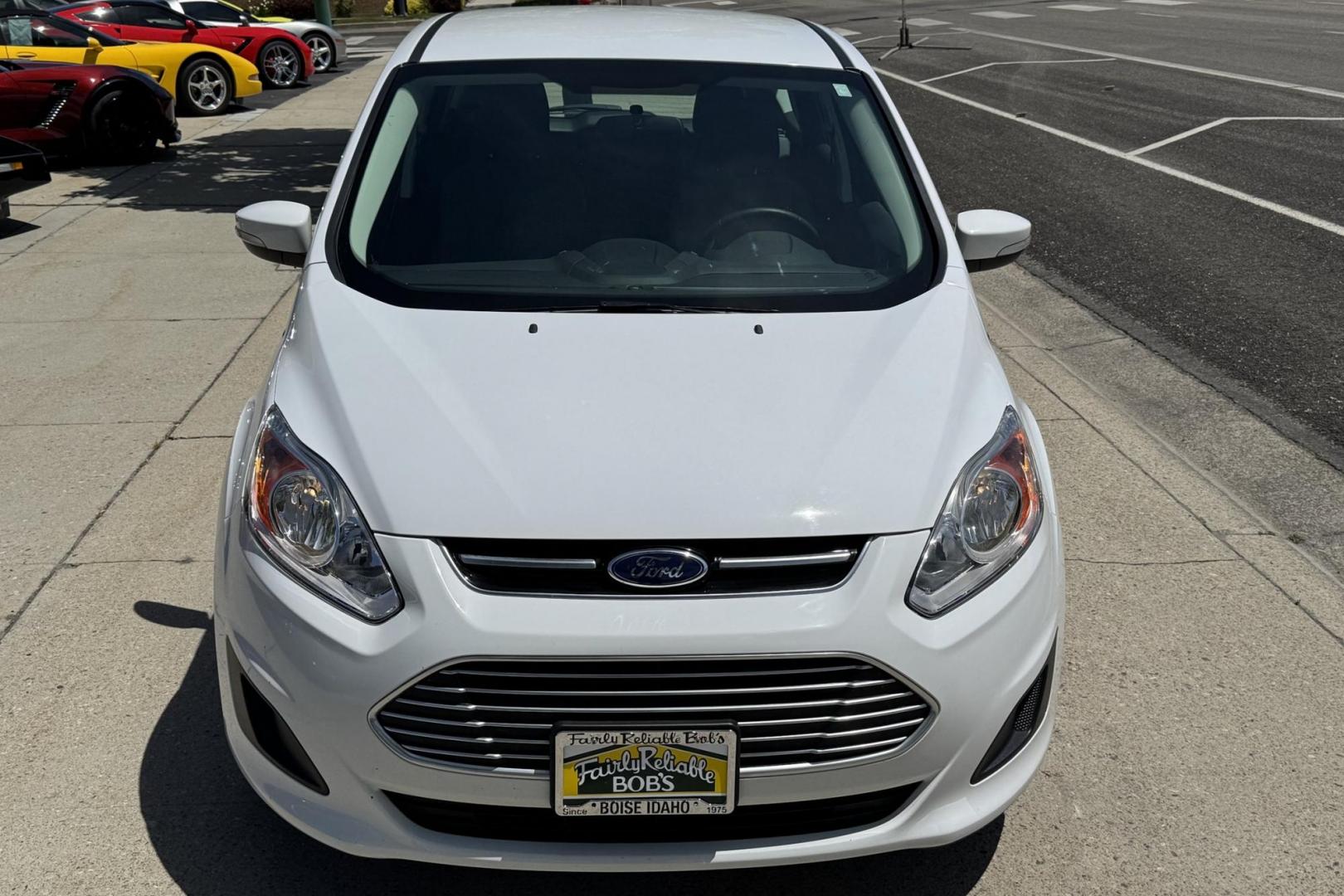 2016 Oxford White /Black Ford C-Max Hybrid SE (1FADP5AU7GL) with an 4 Cyl 2.0 Liter Hybrid engine, Automatic transmission, located at 2304 W. Main St., Boise, ID, 83702, (208) 342-7777, 43.622105, -116.218658 - Great Fuel Economy, Low Mileage And New Tires! - Photo#3