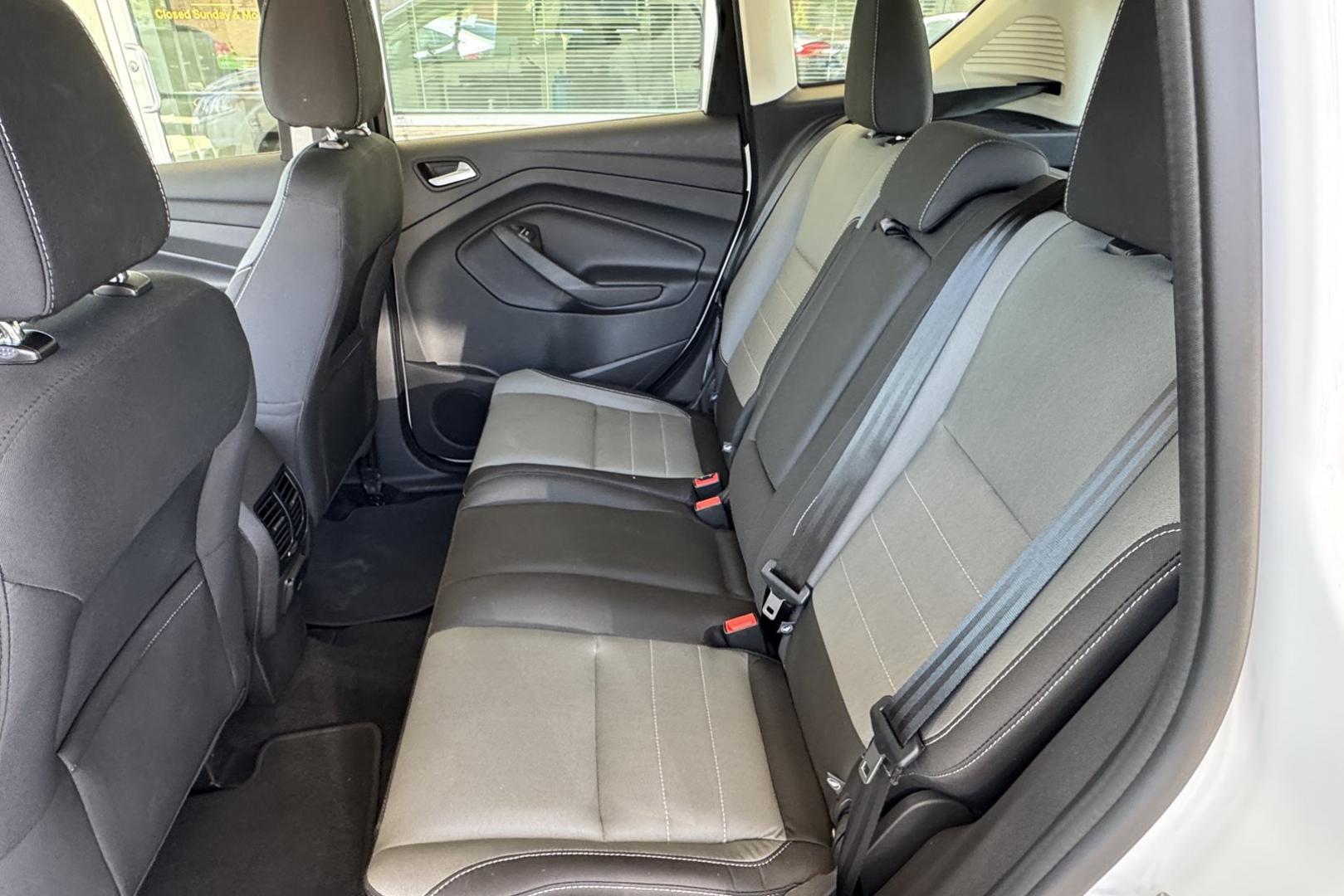 2016 Oxford White /Black Ford C-Max Hybrid SE (1FADP5AU7GL) with an 4 Cyl 2.0 Liter Hybrid engine, Automatic transmission, located at 2304 W. Main St., Boise, ID, 83702, (208) 342-7777, 43.622105, -116.218658 - Great Fuel Economy, Low Mileage And New Tires! - Photo#7