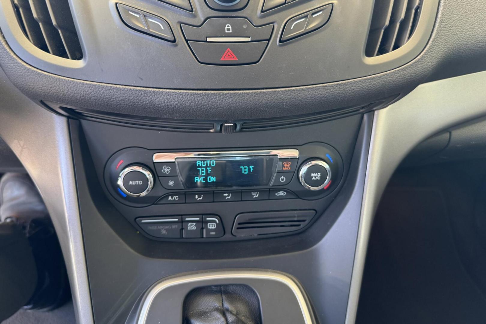 2016 Oxford White /Black Ford C-Max Hybrid SE (1FADP5AU7GL) with an 4 Cyl 2.0 Liter Hybrid engine, Automatic transmission, located at 2304 W. Main St., Boise, ID, 83702, (208) 342-7777, 43.622105, -116.218658 - Great Fuel Economy, Low Mileage And New Tires! - Photo#10