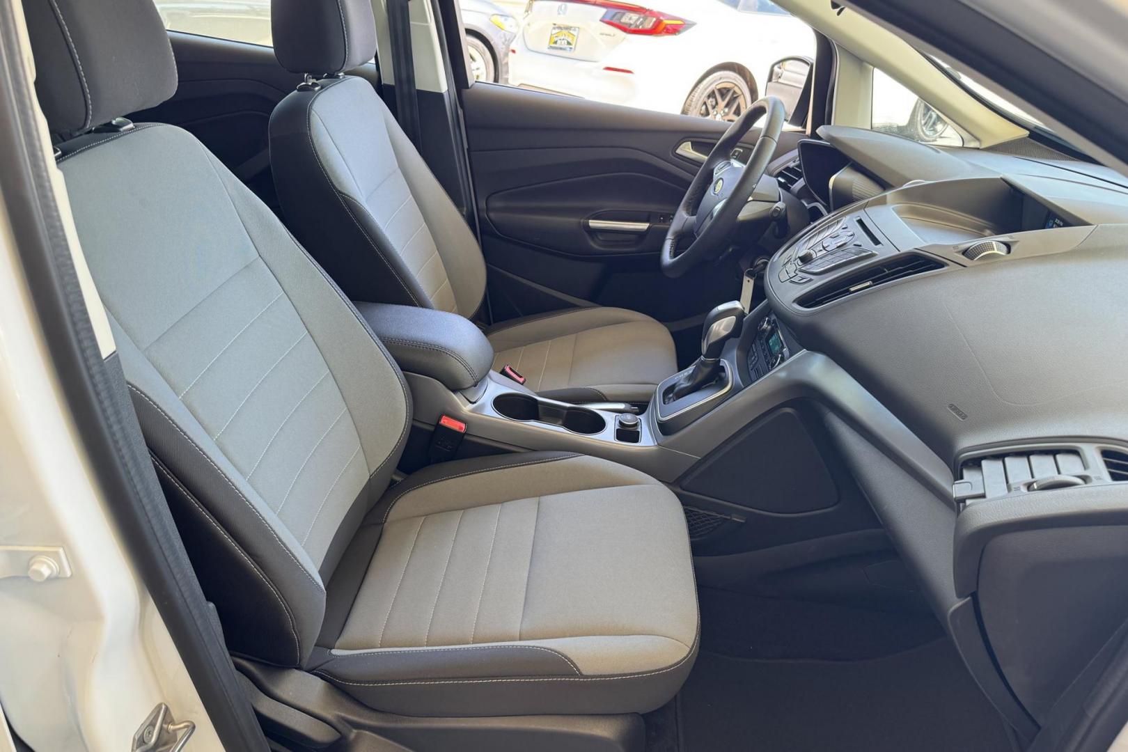 2016 Oxford White /Black Ford C-Max Hybrid SE (1FADP5AU7GL) with an 4 Cyl 2.0 Liter Hybrid engine, Automatic transmission, located at 2304 W. Main St., Boise, ID, 83702, (208) 342-7777, 43.622105, -116.218658 - Great Fuel Economy, Low Mileage And New Tires! - Photo#14