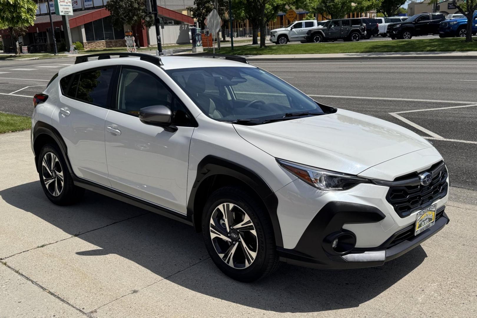 2024 White /Gray Subaru Crosstrek Premium (JF2GUADC6R8) with an H4 2.0 Liter engine, Automatic transmission, located at 2304 W. Main St., Boise, ID, 83702, (208) 342-7777, 43.622105, -116.218658 - Low Mileage! A Lot Of Remaining Factory Warranty! - Photo#2