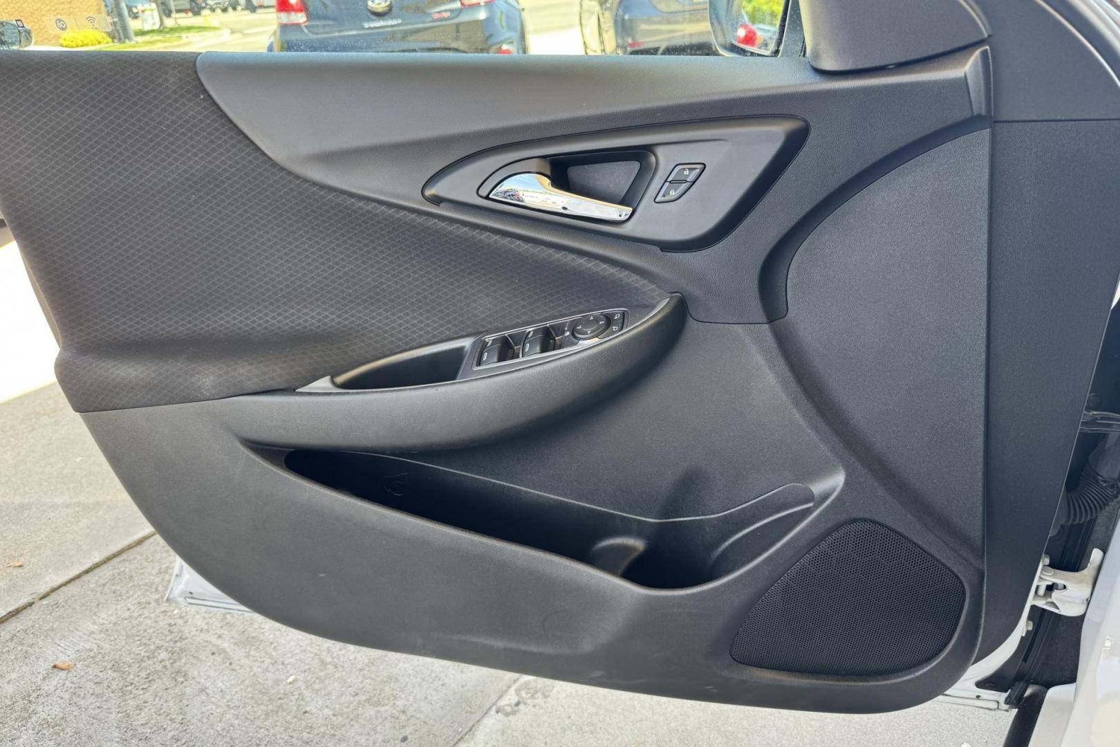 2020 Summit White /Black Chevrolet Malibu LS (1G1ZC5STXLF) with an 4 Cyl 1.5 Liter Turbo engine, Automatic transmission, located at 2304 W. Main St., Boise, ID, 83702, (208) 342-7777, 43.622105, -116.218658 - New Tires! Great Fuel Economy! Lots of Leg Room! - Photo#6