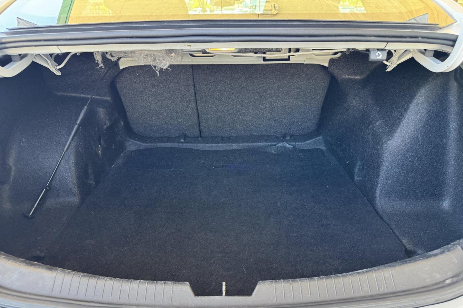 2020 Summit White /Black Chevrolet Malibu LS (1G1ZC5STXLF) with an 4 Cyl 1.5 Liter Turbo engine, Automatic transmission, located at 2304 W. Main St., Boise, ID, 83702, (208) 342-7777, 43.622105, -116.218658 - New Tires! Great Fuel Economy! Lots of Leg Room! - Photo#15