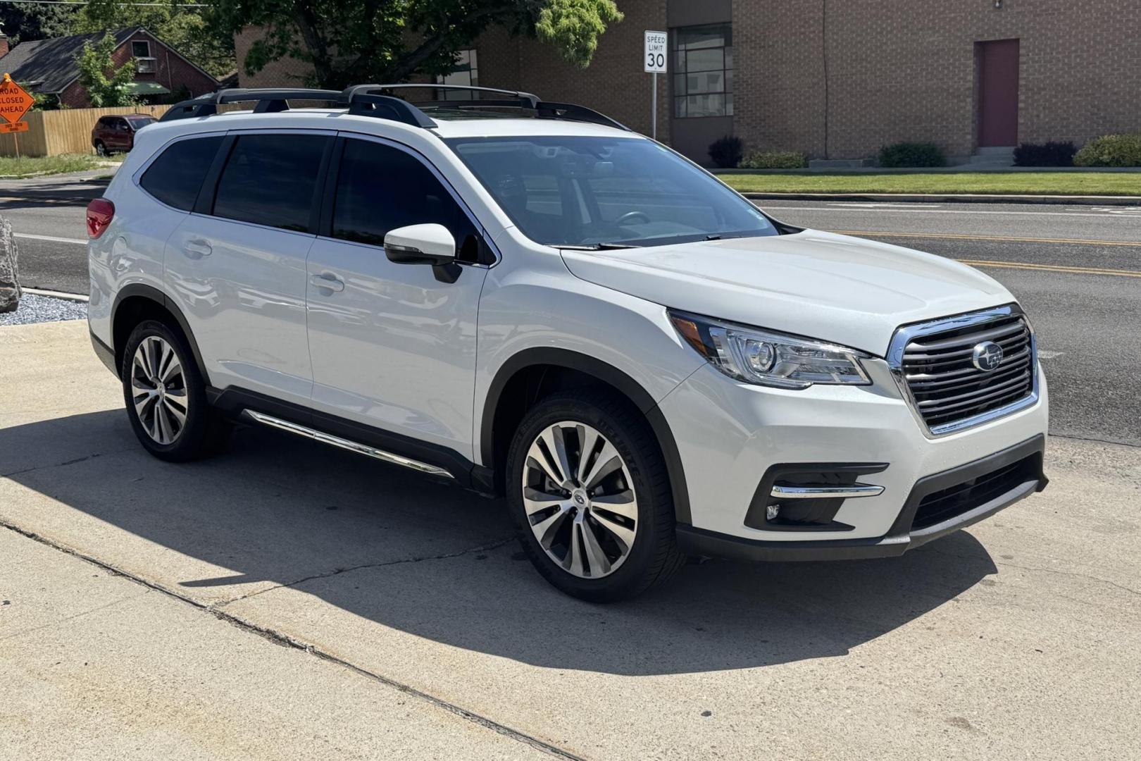 2021 White /Black Subaru Ascent Limited (4S4WMAPD6M3) with an H4 2.4 Liter Turbo engine, Automatic transmission, located at 2304 W. Main St., Boise, ID, 83702, (208) 342-7777, 43.622105, -116.218658 - 7 Passenger! Well Optioned Ascent! - Photo#2