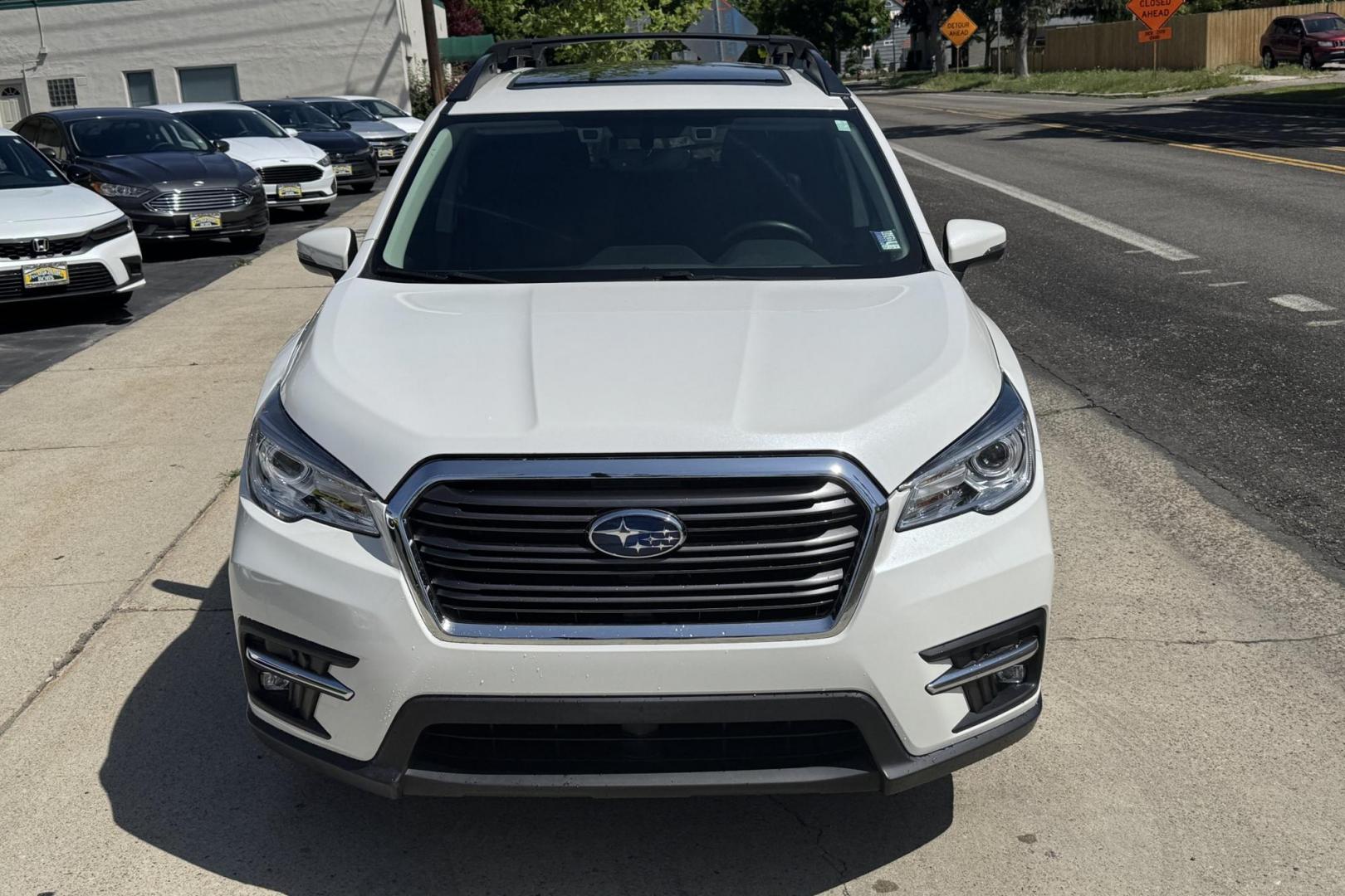 2021 White /Black Subaru Ascent Limited (4S4WMAPD6M3) with an H4 2.4 Liter Turbo engine, Automatic transmission, located at 2304 W. Main St., Boise, ID, 83702, (208) 342-7777, 43.622105, -116.218658 - 7 Passenger! Well Optioned Ascent! - Photo#3