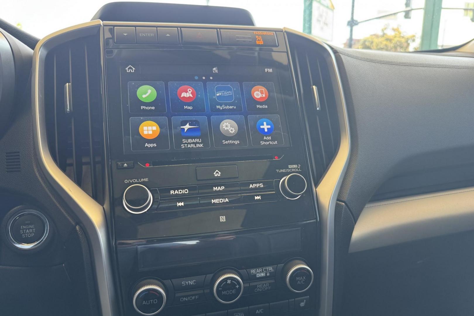2021 White /Black Subaru Ascent Limited (4S4WMAPD6M3) with an H4 2.4 Liter Turbo engine, Automatic transmission, located at 2304 W. Main St., Boise, ID, 83702, (208) 342-7777, 43.622105, -116.218658 - 7 Passenger! Well Optioned Ascent! - Photo#7