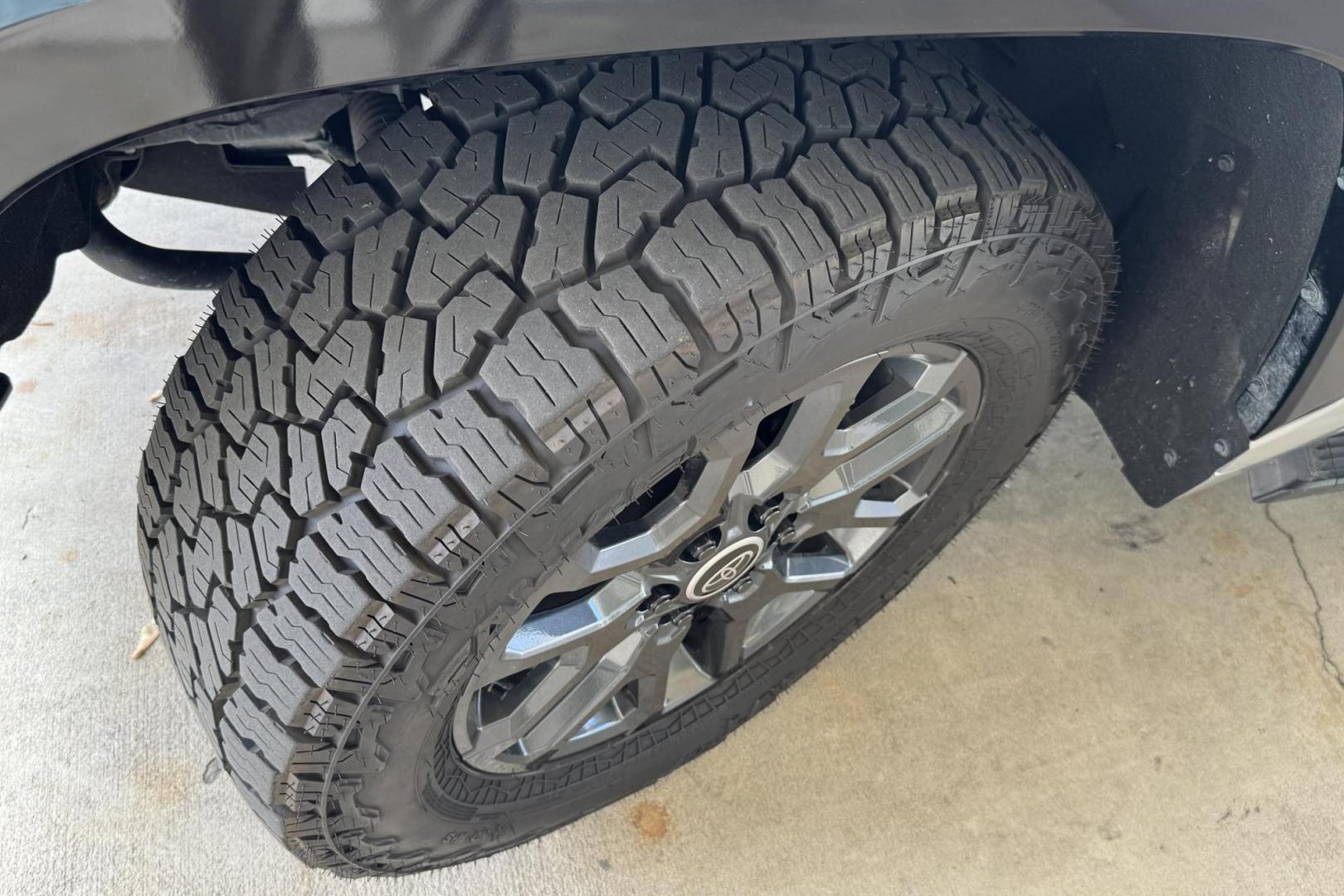 2024 Silver /Black Toyota Tundra Platinum (5TFNA5EC1RX) with an V6 3.4 Liter Twin Turbo engine, Automatic 10 Speed transmission, located at 2304 W. Main St., Boise, ID, 83702, (208) 342-7777, 43.622105, -116.218658 - A Lot Of Remaining Factory Warranty! - Photo#19