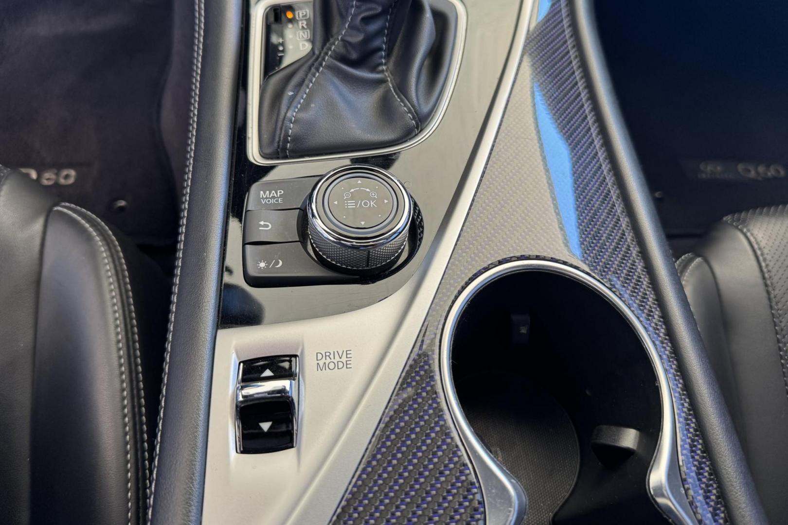 2017 Black /Black Infiniti Q60 Red Sport 400 (JN1FV7EL7HM) with an V6 3.0 Liter Twin Turbo engine, Automatic 7 Speed transmission, located at 2304 W. Main St., Boise, ID, 83702, (208) 342-7777, 43.622105, -116.218658 - All Wheel Drive Road Rocket! This One Is Clean! - Photo#13