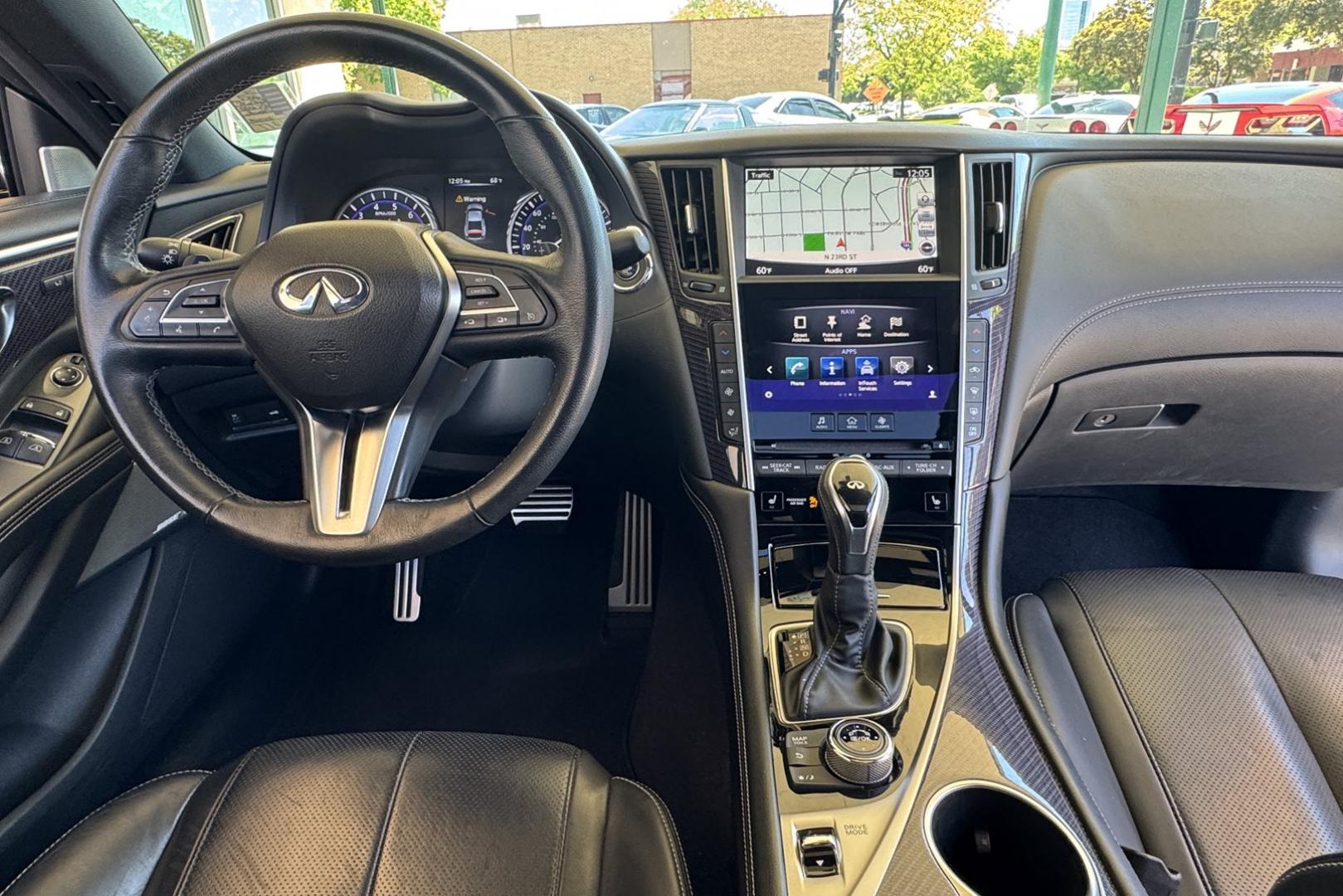 2017 Black /Black Infiniti Q60 Red Sport 400 (JN1FV7EL7HM) with an V6 3.0 Liter Twin Turbo engine, Automatic 7 Speed transmission, located at 2304 W. Main St., Boise, ID, 83702, (208) 342-7777, 43.622105, -116.218658 - All Wheel Drive Road Rocket! This One Is Clean! - Photo#17