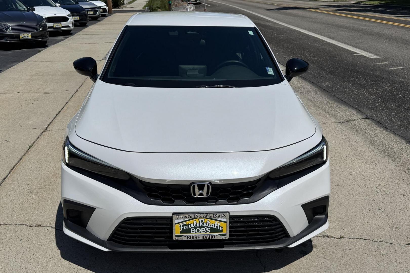 2024 White /Black Honda Civic Hatchback Sport (19XFL2H80RE) with an 4 Cyl 2.0 Liter engine, Automatic transmission, located at 2304 W. Main St., Boise, ID, 83702, (208) 342-7777, 43.622105, -116.218658 - Remaining Factory Warranty! Fun To Drive! - Photo#3