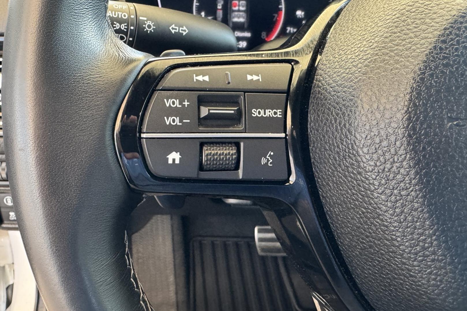 2024 White /Black Honda Civic Hatchback Sport (19XFL2H80RE) with an 4 Cyl 2.0 Liter engine, Automatic transmission, located at 2304 W. Main St., Boise, ID, 83702, (208) 342-7777, 43.622105, -116.218658 - Remaining Factory Warranty! Fun To Drive! - Photo#6