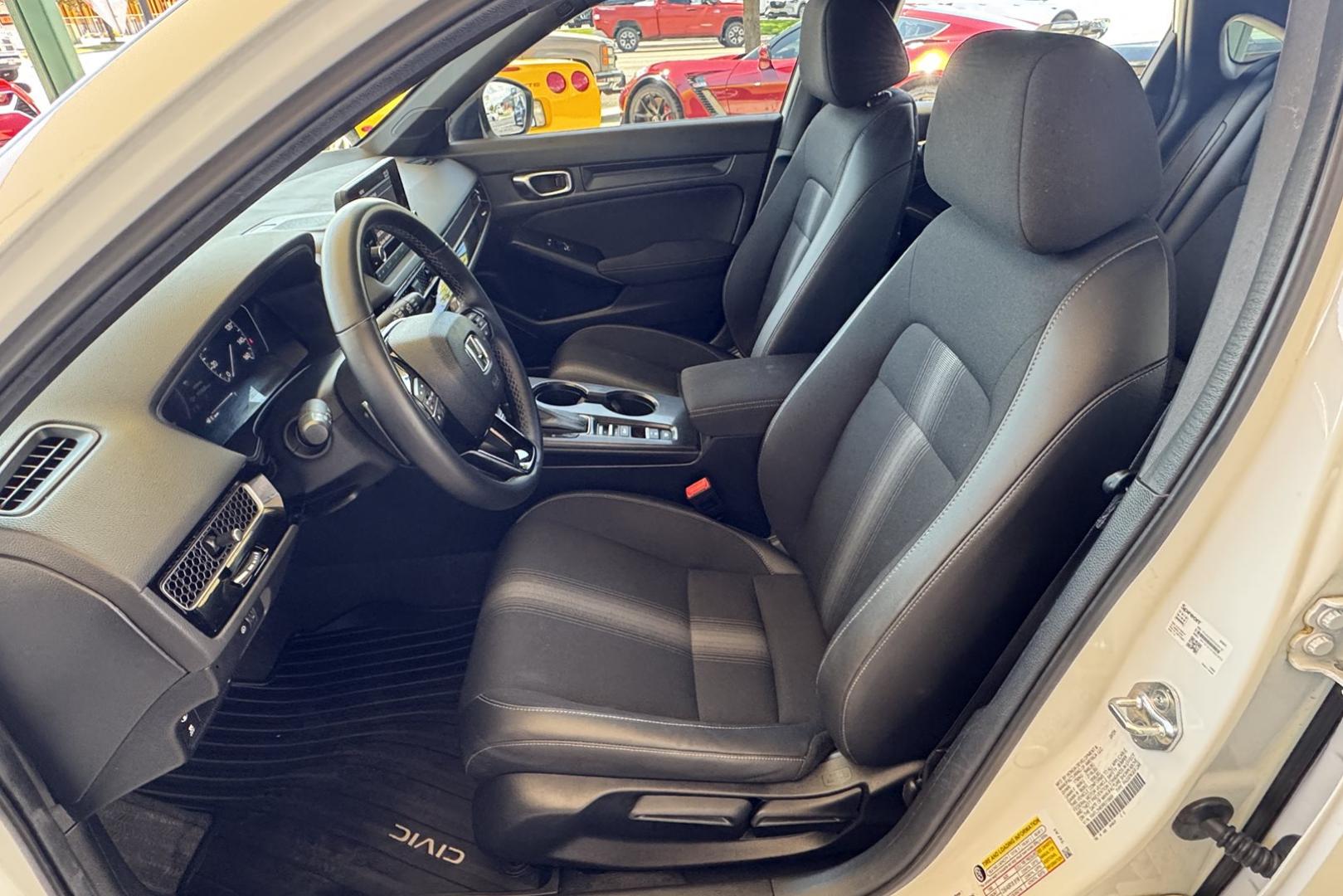 2024 White /Black Honda Civic Hatchback Sport (19XFL2H80RE) with an 4 Cyl 2.0 Liter engine, Automatic transmission, located at 2304 W. Main St., Boise, ID, 83702, (208) 342-7777, 43.622105, -116.218658 - Remaining Factory Warranty! Fun To Drive! - Photo#9