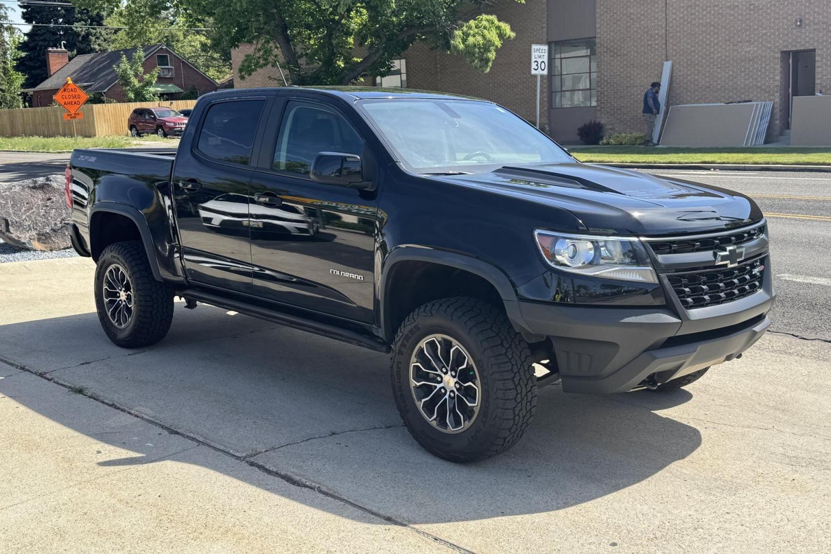 2020 Black /Black Chevrolet Colorado ZR2 (1GCGTEEN9L1) with an V6 3.6 Liter engine, Automatic 8 Speed transmission, located at 2304 W. Main St., Boise, ID, 83702, (208) 342-7777, 43.622105, -116.218658 - Ready To Go! - Photo#2