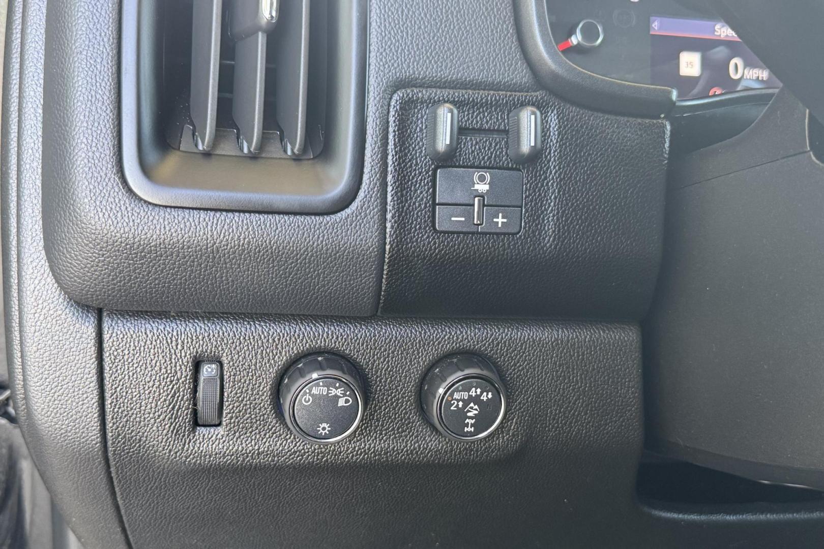 2020 Black /Black Chevrolet Colorado ZR2 (1GCGTEEN9L1) with an V6 3.6 Liter engine, Automatic 8 Speed transmission, located at 2304 W. Main St., Boise, ID, 83702, (208) 342-7777, 43.622105, -116.218658 - Ready To Go! - Photo#12