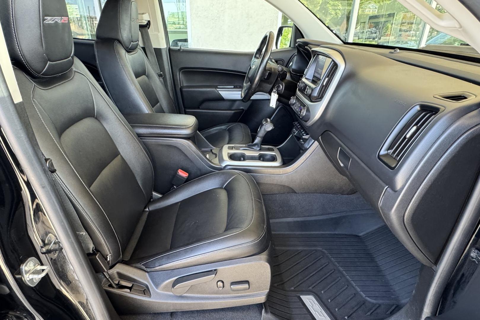 2020 Black /Black Chevrolet Colorado ZR2 (1GCGTEEN9L1) with an V6 3.6 Liter engine, Automatic 8 Speed transmission, located at 2304 W. Main St., Boise, ID, 83702, (208) 342-7777, 43.622105, -116.218658 - Ready To Go! - Photo#20