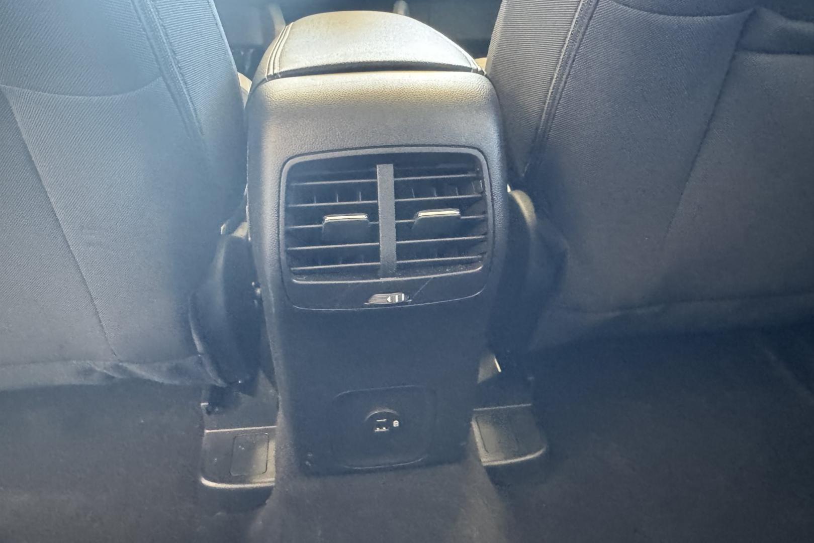 2022 Oxford White /Gray Ford Escape Hybrid SE (1FMCU9BZ3NU) with an 4 Cyl 2.5 Liter Hybrid engine, Automatic transmission, located at 2304 W. Main St., Boise, ID, 83702, (208) 342-7777, 43.622105, -116.218658 - All Wheel Drive And Great Fuel Economy! - Photo#4