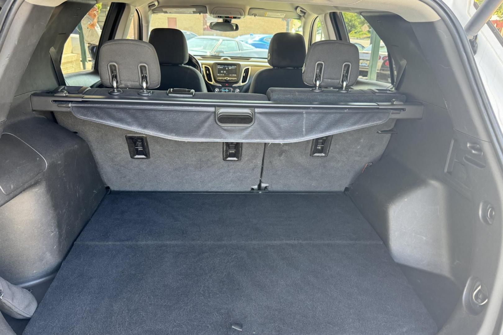 2019 Summit White /Black Chevrolet Equinox LT (2GNAXUEV1K6) with an 4 Cyl 1.5 Liter Turbo engine, Automatic 6 Speed transmission, located at 2304 W. Main St., Boise, ID, 83702, (208) 342-7777, 43.622105, -116.218658 - Photo#19