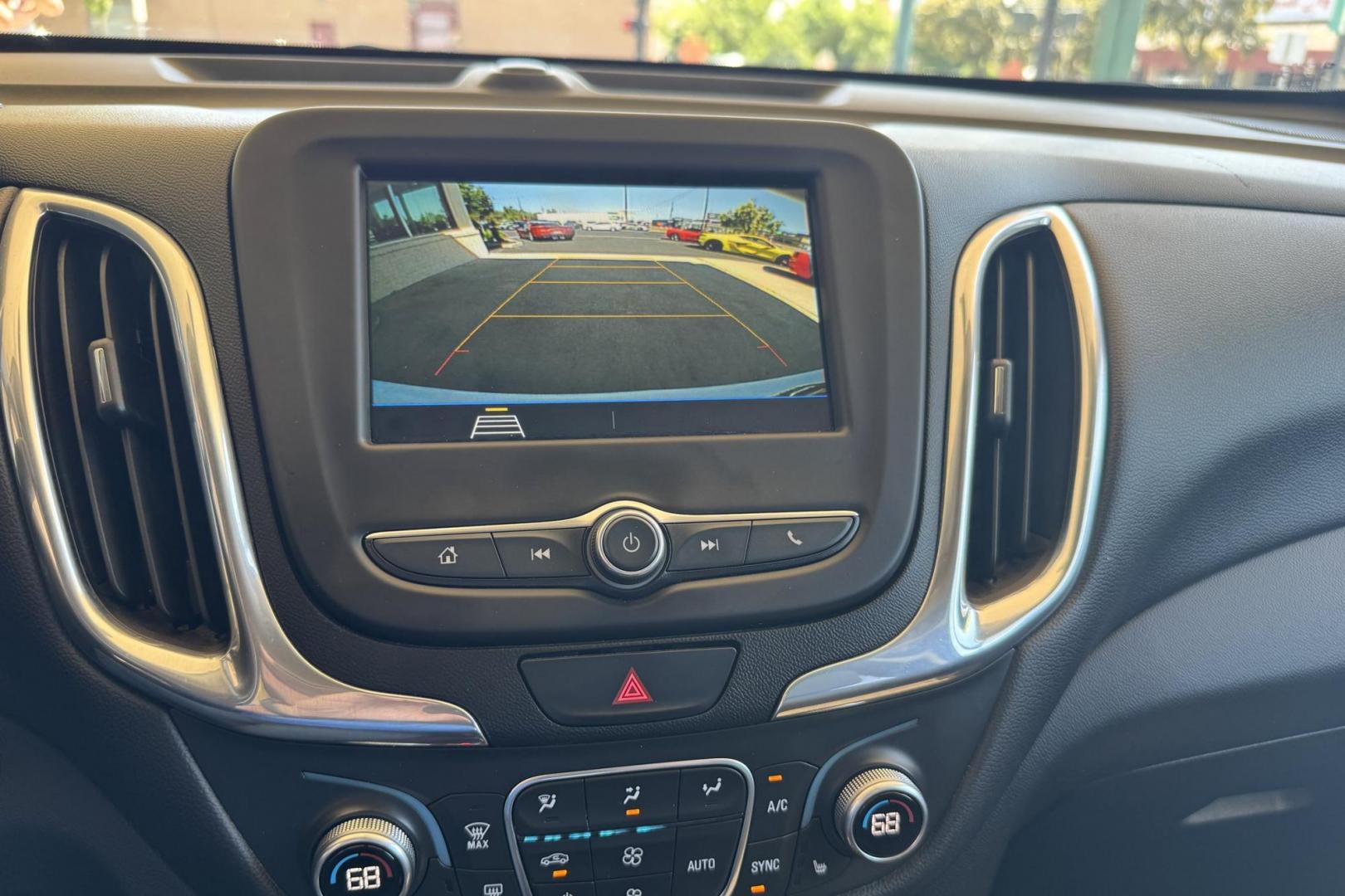 2019 Summit White /Black Chevrolet Equinox LT (2GNAXUEV1K6) with an 4 Cyl 1.5 Liter Turbo engine, Automatic 6 Speed transmission, located at 2304 W. Main St., Boise, ID, 83702, (208) 342-7777, 43.622105, -116.218658 - Photo#22
