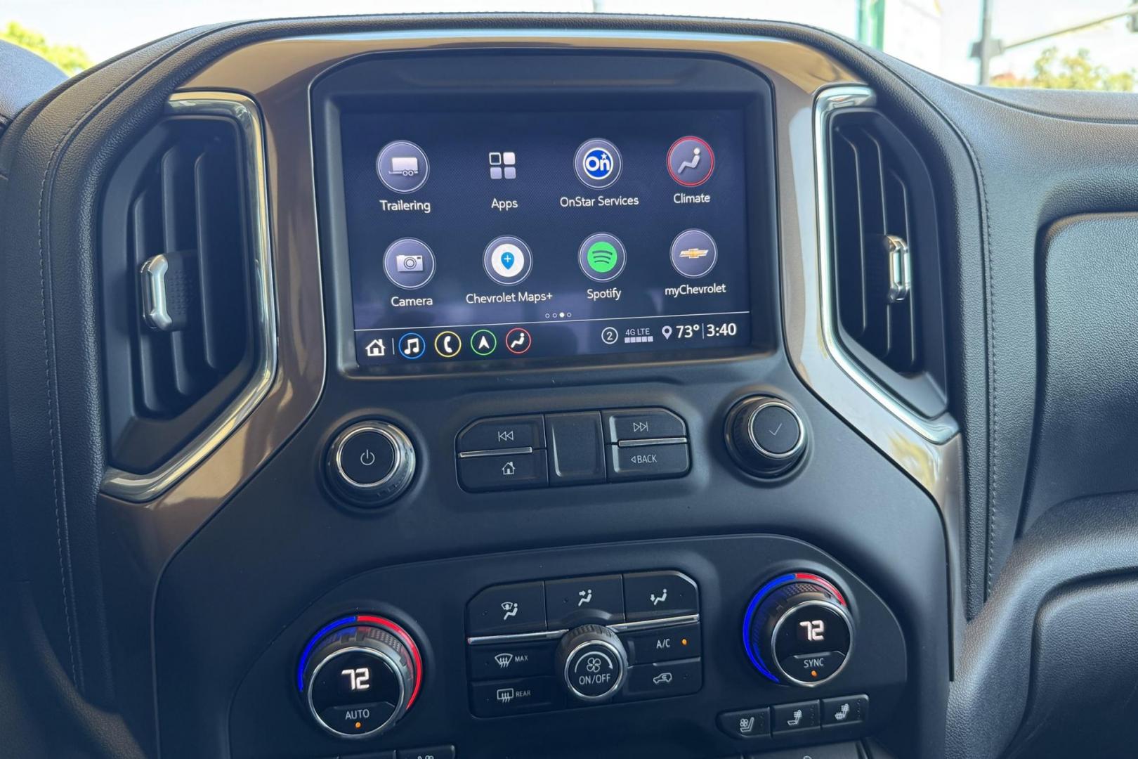 2020 Northsky Blue Metallic /Jet Black Chevrolet Silverado 3500HD High Country (1GC4YVEYXLF) with an V8 6.6 Liter Turbo Duramax Diesel engine, Automatic 10 Speed transmission, located at 2304 W. Main St., Boise, ID, 83702, (208) 342-7777, 43.622105, -116.218658 - New Tires! Highly Optioned! Ready To Tow! - Photo#8