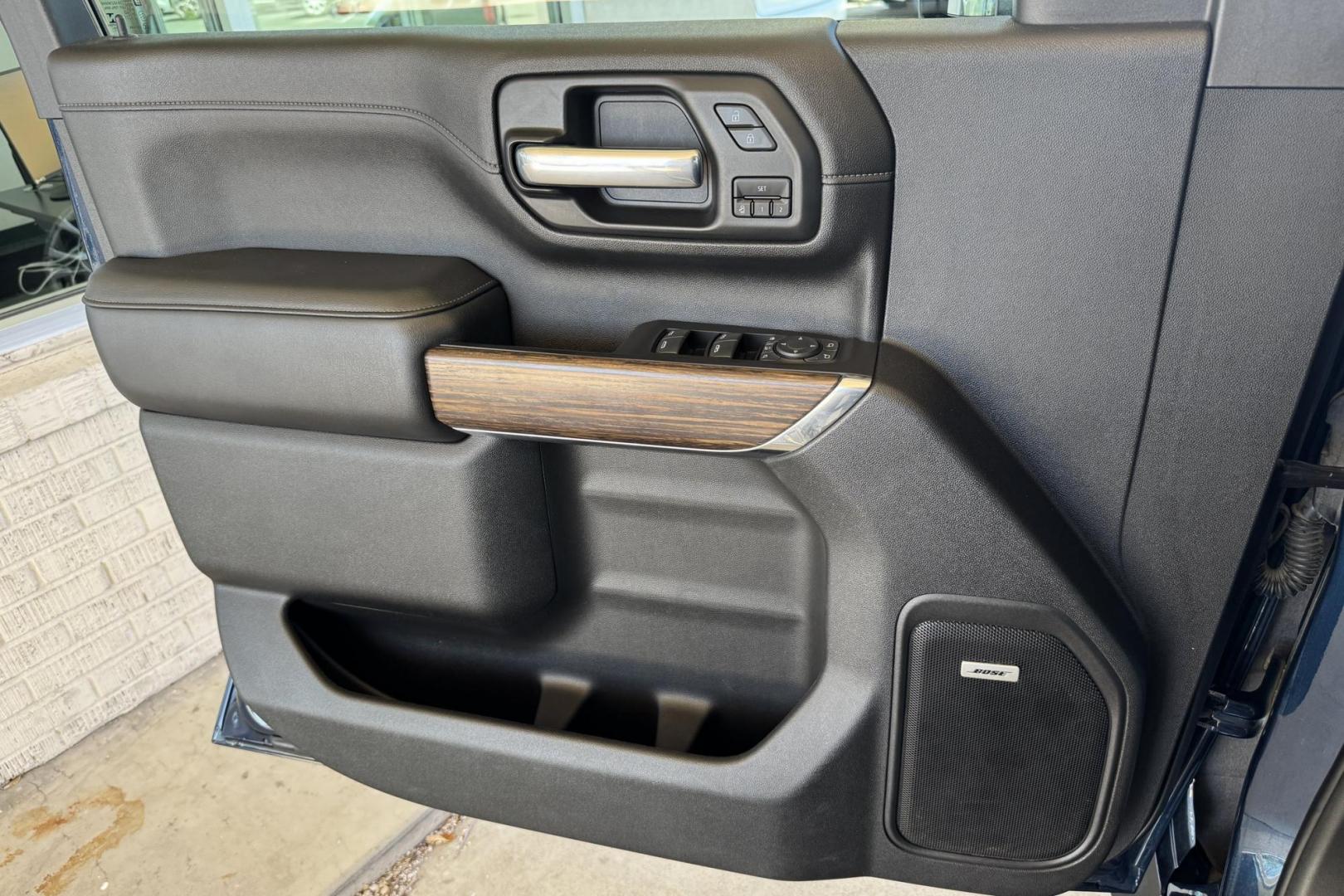 2020 Northsky Blue Metallic /Jet Black Chevrolet Silverado 3500HD High Country (1GC4YVEYXLF) with an V8 6.6 Liter Turbo Duramax Diesel engine, Automatic 10 Speed transmission, located at 2304 W. Main St., Boise, ID, 83702, (208) 342-7777, 43.622105, -116.218658 - New Tires! Highly Optioned! Ready To Tow! - Photo#13