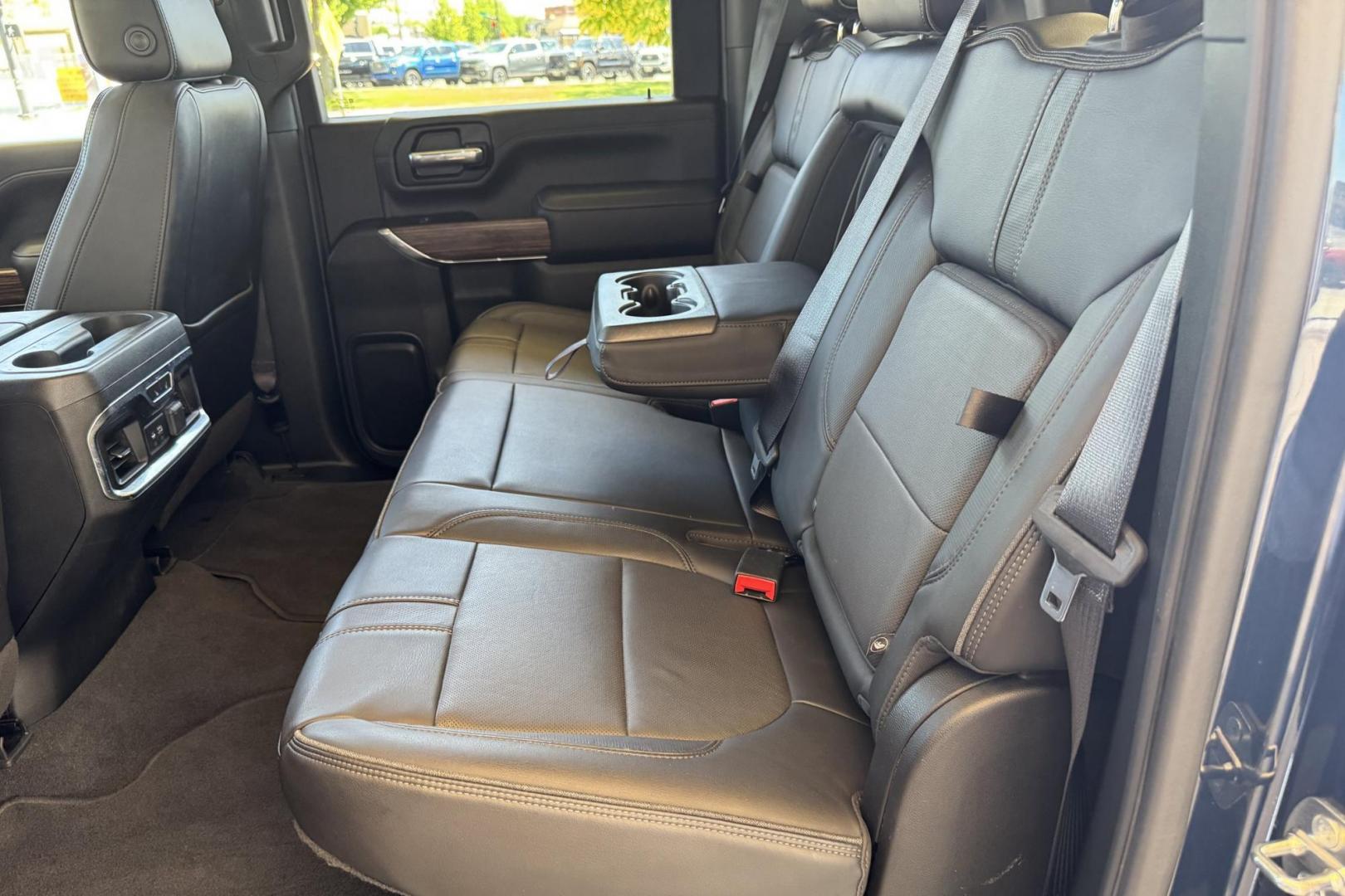 2020 Northsky Blue Metallic /Jet Black Chevrolet Silverado 3500HD High Country (1GC4YVEYXLF) with an V8 6.6 Liter Turbo Duramax Diesel engine, Automatic 10 Speed transmission, located at 2304 W. Main St., Boise, ID, 83702, (208) 342-7777, 43.622105, -116.218658 - New Tires! Highly Optioned! Ready To Tow! - Photo#29