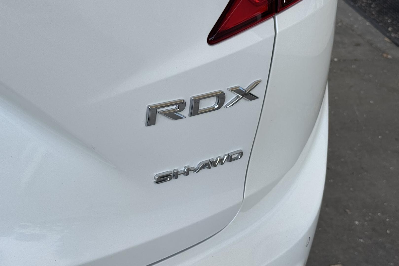 2019 White Diamond Pearl /Red/Black Acura RDX W/ A-Spec Pkg (5J8TC2H65KL) with an 4 Cyl 2.0 Liter Turbo engine, Automatic 10 Speed transmission, located at 2304 W. Main St., Boise, ID, 83702, (208) 342-7777, 43.622105, -116.218658 - New Tires! Loaded With Safety Features! - Photo#25