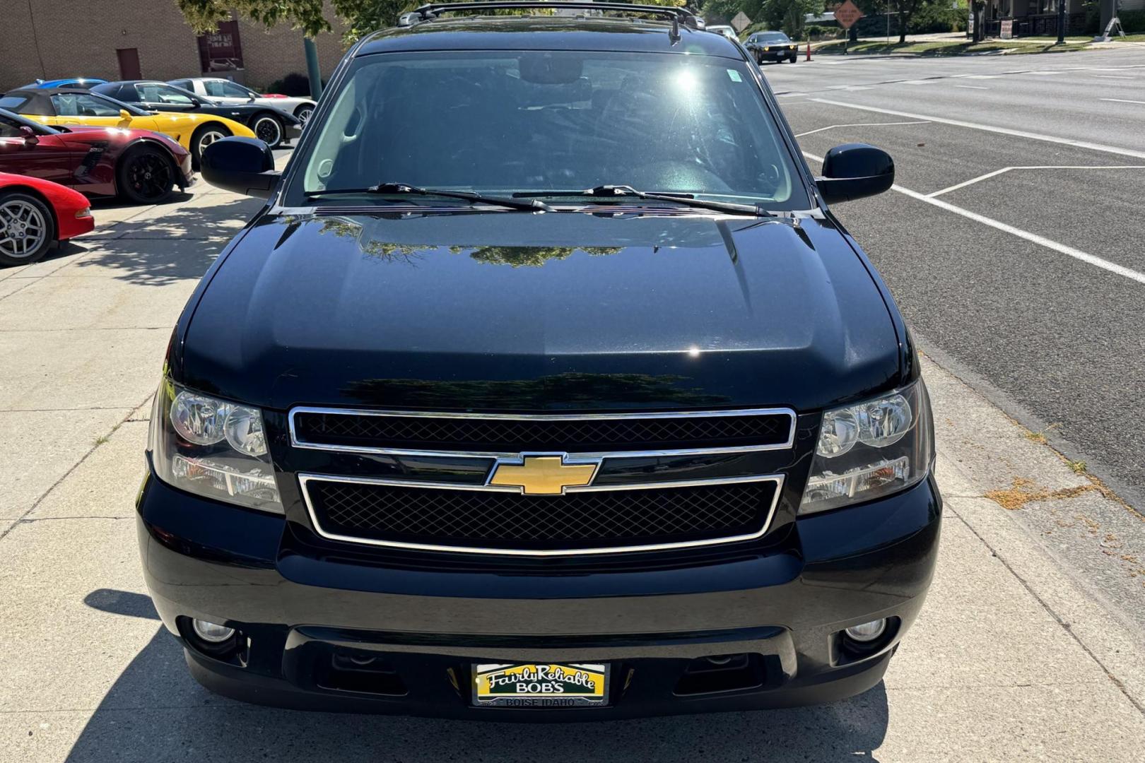 2014 Black /Black Chevrolet Tahoe LT (1GNSKBE08ER) with an V8 5.3 Liter engine, Automatic transmission, located at 2304 W. Main St., Boise, ID, 83702, (208) 342-7777, 43.622105, -116.218658 - New Tires! 8 Passenger! - Photo#3