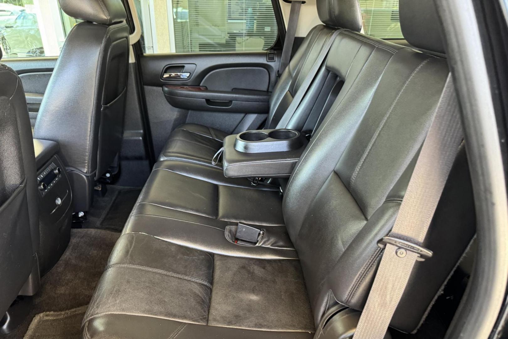 2014 Black /Black Chevrolet Tahoe LT (1GNSKBE08ER) with an V8 5.3 Liter engine, Automatic transmission, located at 2304 W. Main St., Boise, ID, 83702, (208) 342-7777, 43.622105, -116.218658 - New Tires! 8 Passenger! - Photo#7