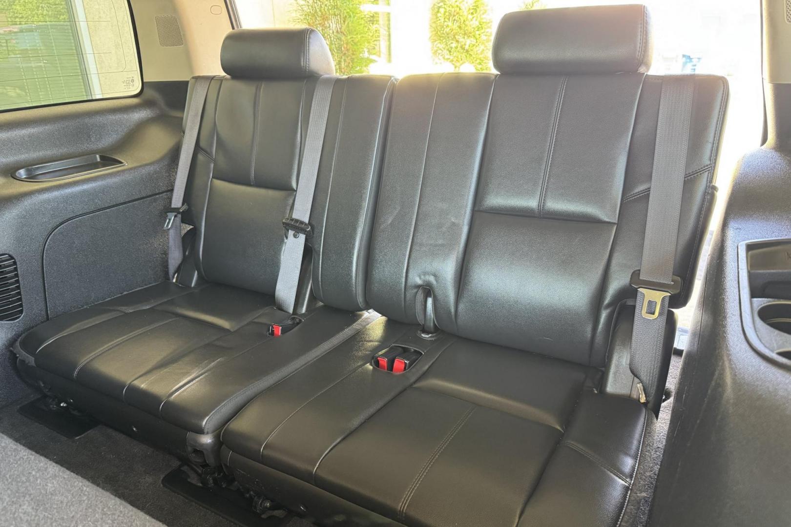 2014 Black /Black Chevrolet Tahoe LT (1GNSKBE08ER) with an V8 5.3 Liter engine, Automatic transmission, located at 2304 W. Main St., Boise, ID, 83702, (208) 342-7777, 43.622105, -116.218658 - New Tires! 8 Passenger! - Photo#8