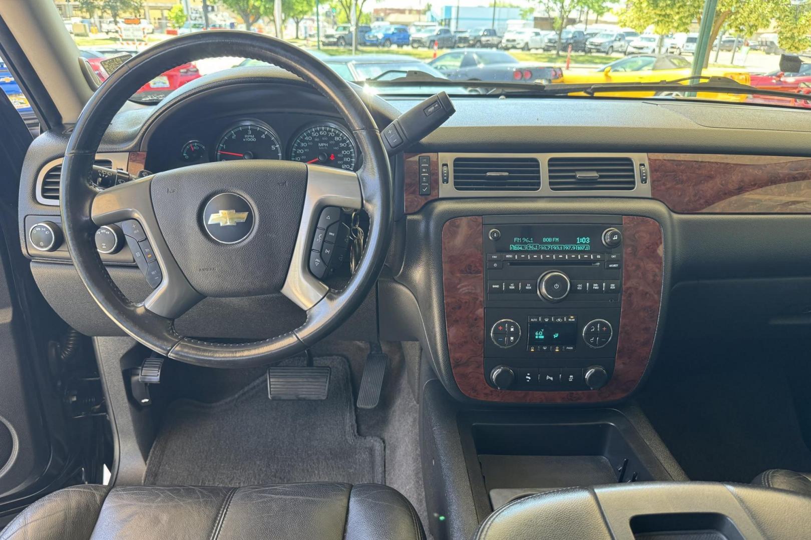 2014 Black /Black Chevrolet Tahoe LT (1GNSKBE08ER) with an V8 5.3 Liter engine, Automatic transmission, located at 2304 W. Main St., Boise, ID, 83702, (208) 342-7777, 43.622105, -116.218658 - New Tires! 8 Passenger! - Photo#10