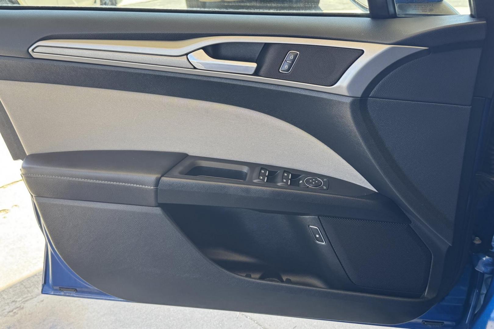 2018 Blue Lightning Metallic /Gray Ford Fusion (3FA6P0UU7JR) with an 4 Cyl 2.0 Liter Hybrid engine, Automatic transmission, located at 2304 W. Main St., Boise, ID, 83702, (208) 342-7777, 43.622105, -116.218658 - New Tires And Only 8,600 Miles!!!! - Photo#5