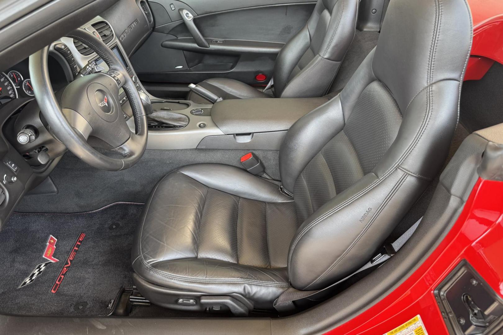 2007 Victory Red /Ebony Chevrolet Corvette 3LT (1G1YY36U275) with an V8 6.0 Liter engine, Automatic 6 Speed transmission, located at 2304 W. Main St., Boise, ID, 83702, (208) 342-7777, 43.622105, -116.218658 - Photo#9
