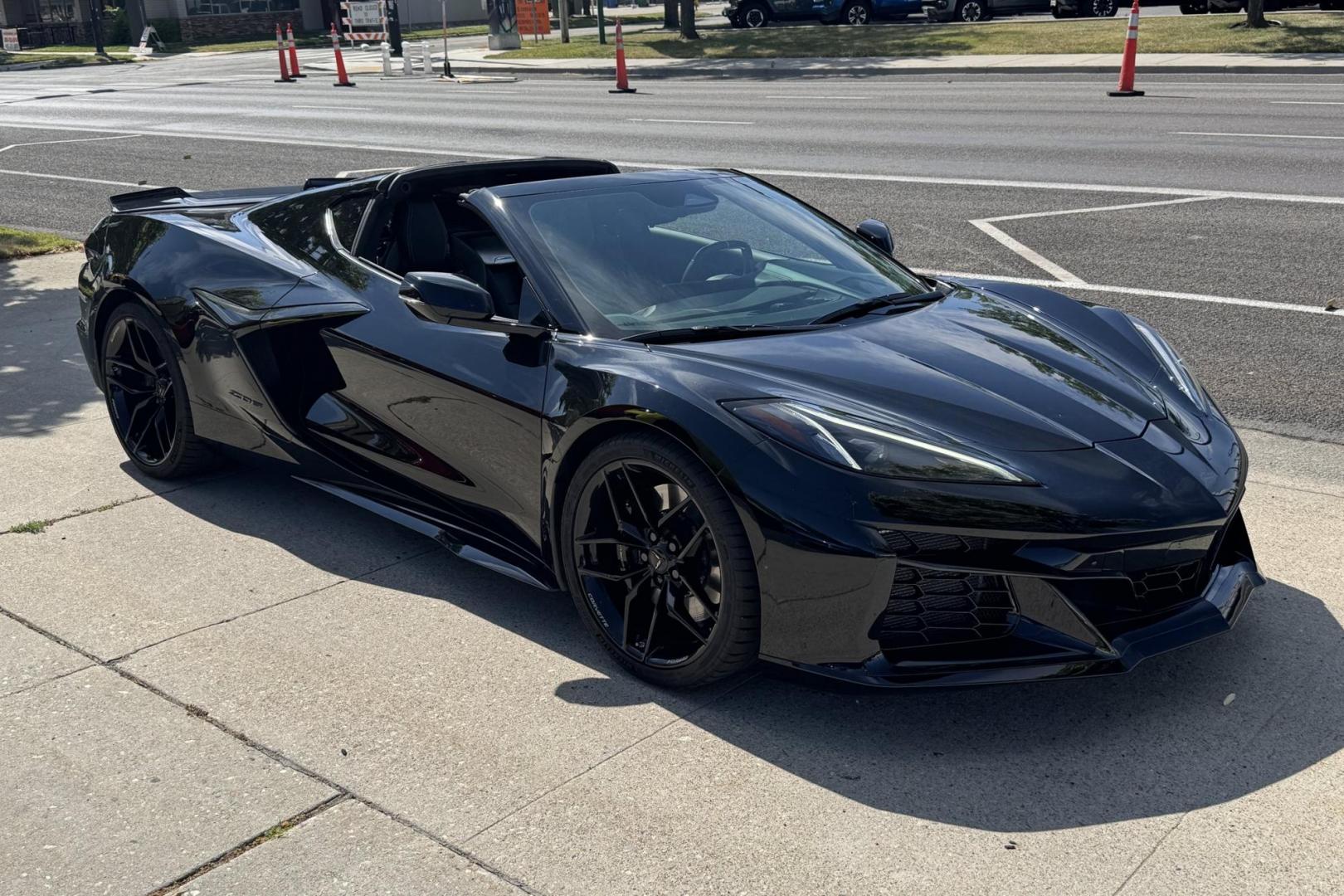 2025 Black /Jet Black Chevrolet Corvette Stingray Z/06 3LZ (1G1YF2D35S5) with an V8 5.5 Liter engine, Automatic 8 Speed transmission, located at 2304 W. Main St., Boise, ID, 83702, (208) 342-7777, 43.622105, -116.218658 - Remaining Factory Warranty! Stunning Z/06! - Photo#2
