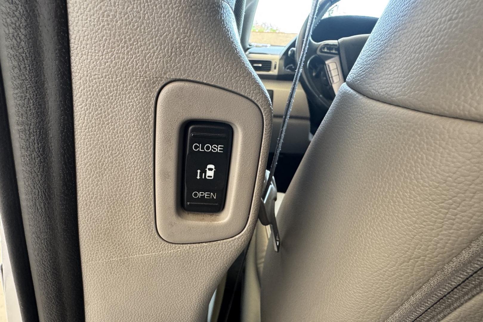 2016 Silver /Gray Honda Odyssey EX-L (5FNRL5H66GB) with an V6 3.5 Liter engine, Automatic 6 Speed transmission, located at 2304 W. Main St., Boise, ID, 83702, (208) 342-7777, 43.622105, -116.218658 - 8 Passenger! Dual Power Sliding Doors! Ready To Go! - Photo#13