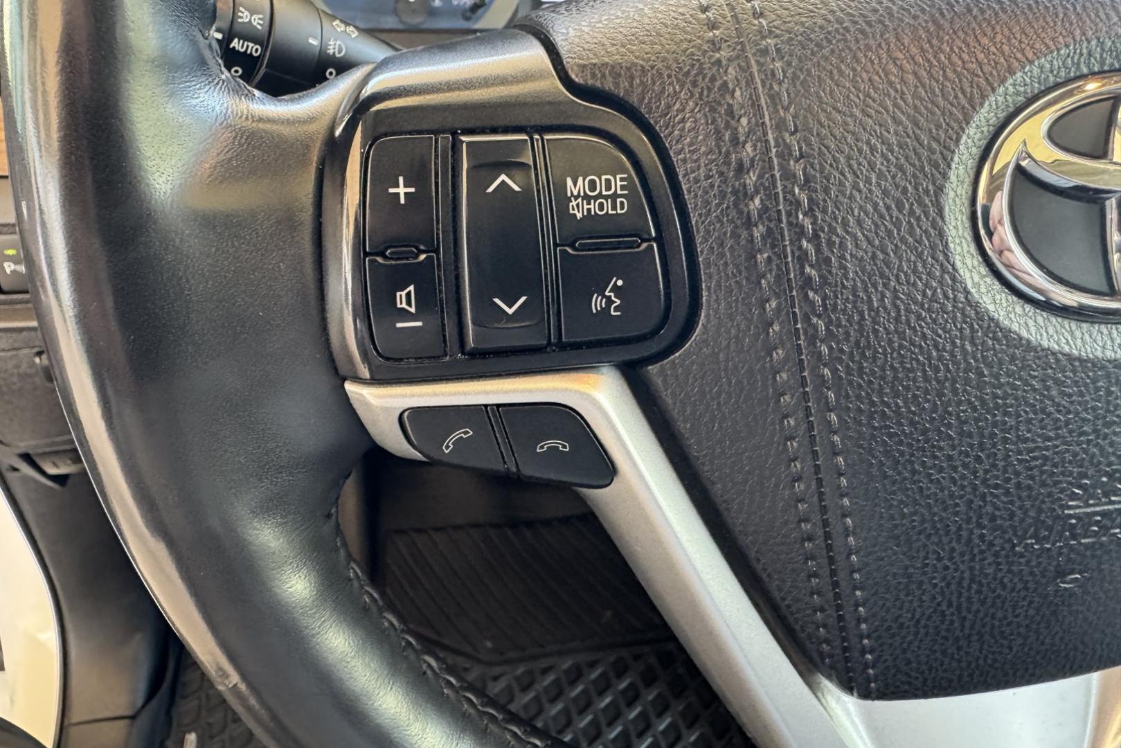 2020 Blizzard Pearl /Chestnut Toyota Sienna Limited Premium (5TDDZ3DCXLS) with an V6 3.5 Liter engine, Automatic 8 Speed transmission, located at 2304 W. Main St., Boise, ID, 83702, (208) 342-7777, 43.622105, -116.218658 - Hard To Find! Great To Own! Factory Rear Entertainment System Too! - Photo#19