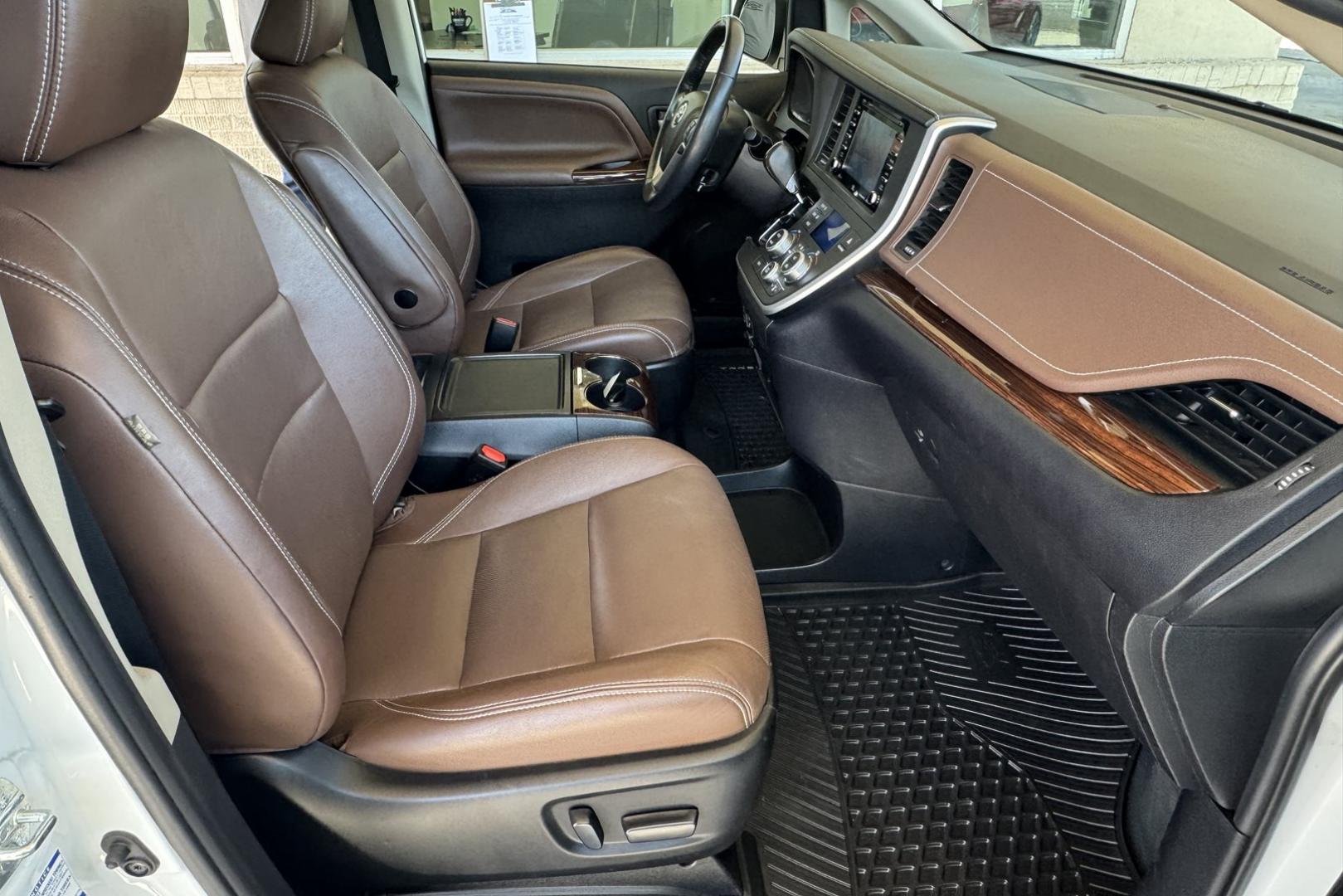 2020 Blizzard Pearl /Chestnut Toyota Sienna Limited Premium (5TDDZ3DCXLS) with an V6 3.5 Liter engine, Automatic 8 Speed transmission, located at 2304 W. Main St., Boise, ID, 83702, (208) 342-7777, 43.622105, -116.218658 - Hard To Find! Great To Own! Factory Rear Entertainment System Too! - Photo#22