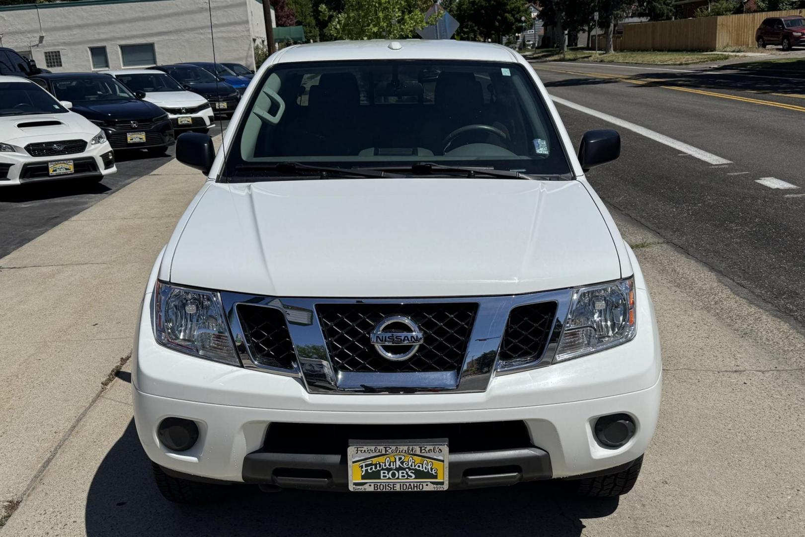 2017 White /Gray Nissan Frontier SV (1N6AD0EV4HN) with an V6 4.0 Liter engine, Automatic 5 Speed transmission, located at 2304 W. Main St., Boise, ID, 83702, (208) 342-7777, 43.622105, -116.218658 - New Tires! Ready To Go! - Photo#3