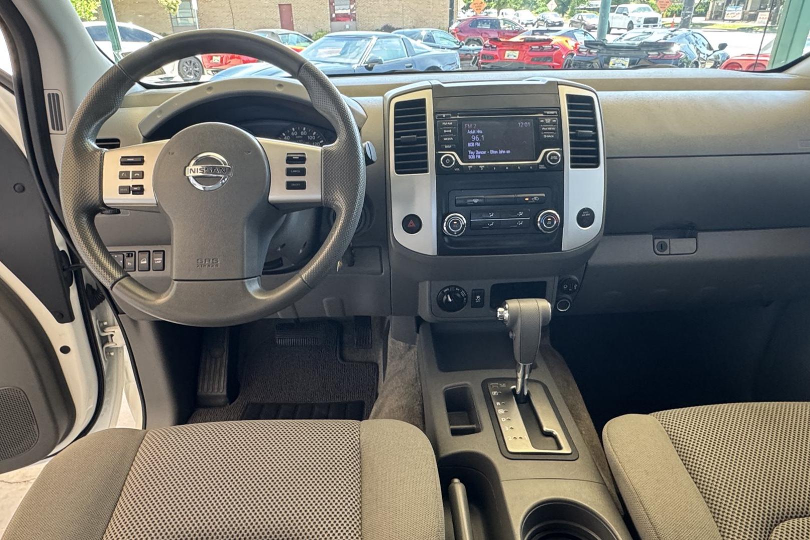 2017 White /Gray Nissan Frontier SV (1N6AD0EV4HN) with an V6 4.0 Liter engine, Automatic 5 Speed transmission, located at 2304 W. Main St., Boise, ID, 83702, (208) 342-7777, 43.622105, -116.218658 - New Tires! Ready To Go! - Photo#8