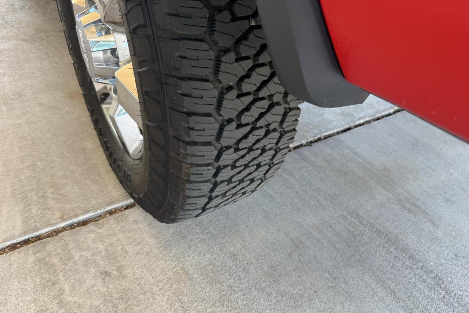 2016 Victory Red /Tan GMC Sierra 3500HD SLT (1GT42XC89GF) with an V8 6.6 Liter Turbo Duramax Diesel engine, Automatic 6 Speed With Overdrive Allison transmission, located at 2304 W. Main St., Boise, ID, 83702, (208) 342-7777, 43.622105, -116.218658 - Long Bed! Capable Hauler! - Photo#21